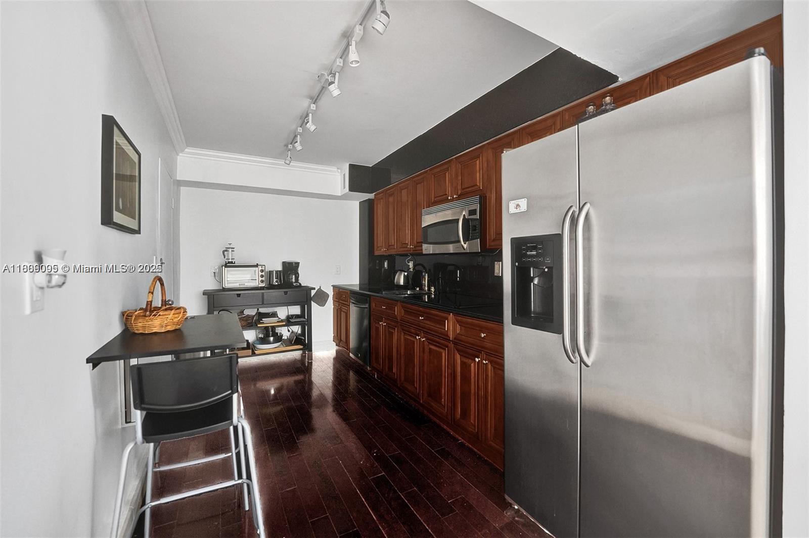 CARLISLE ON THE OCEAN CON - Residential
