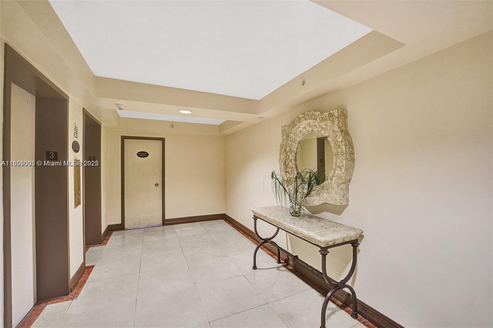 CARLISLE ON THE OCEAN CON - Residential