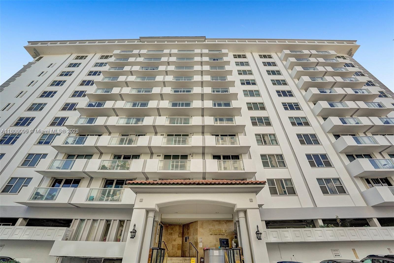 CARLISLE ON THE OCEAN CON - Residential