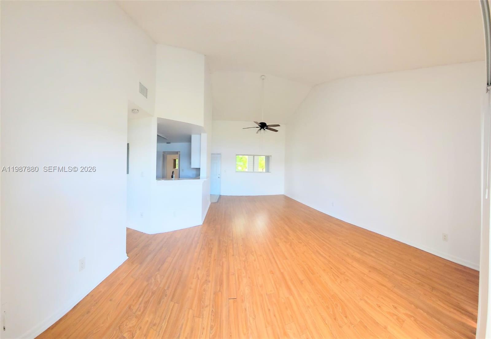 SUMMER LAKE - Residential Lease