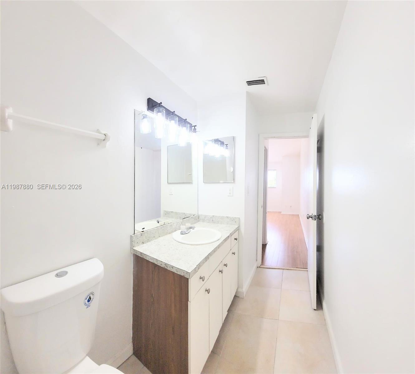 SUMMER LAKE - Residential Lease