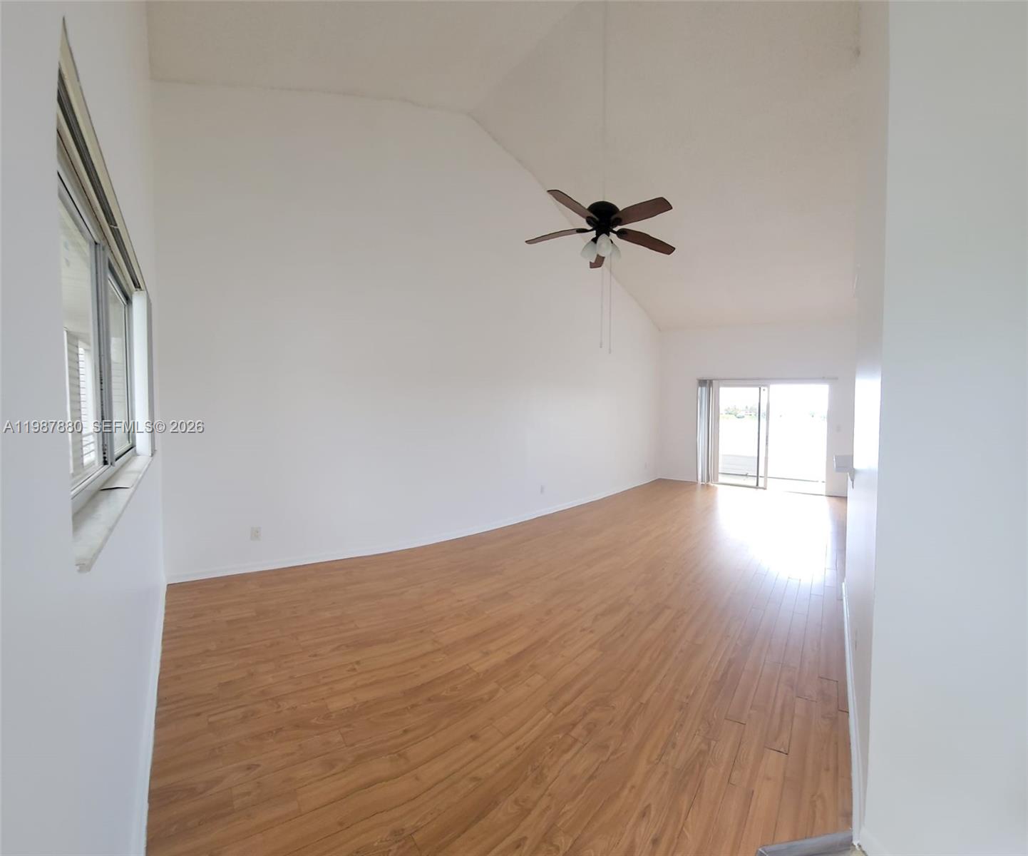 SUMMER LAKE - Residential Lease