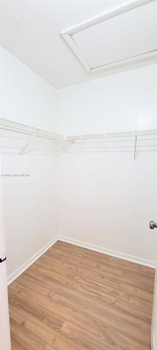 SUMMER LAKE - Residential Lease