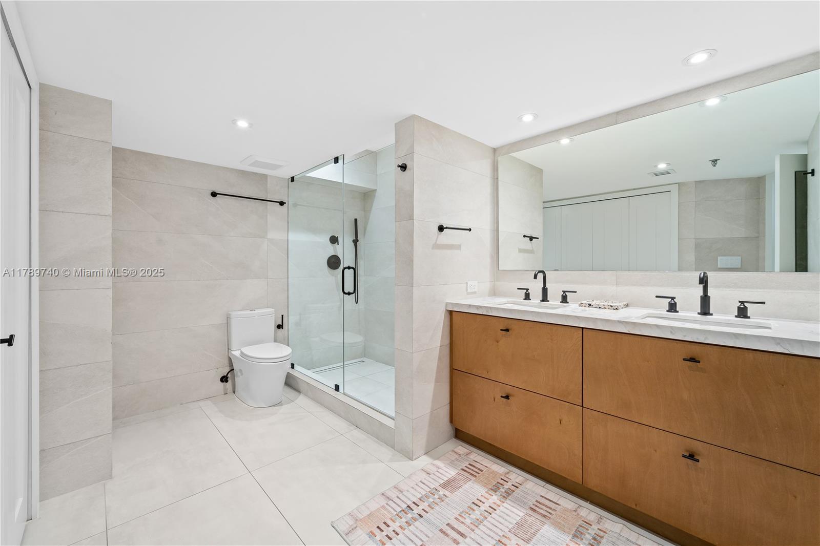BRICKELL KEY ONE CONDO - Residential