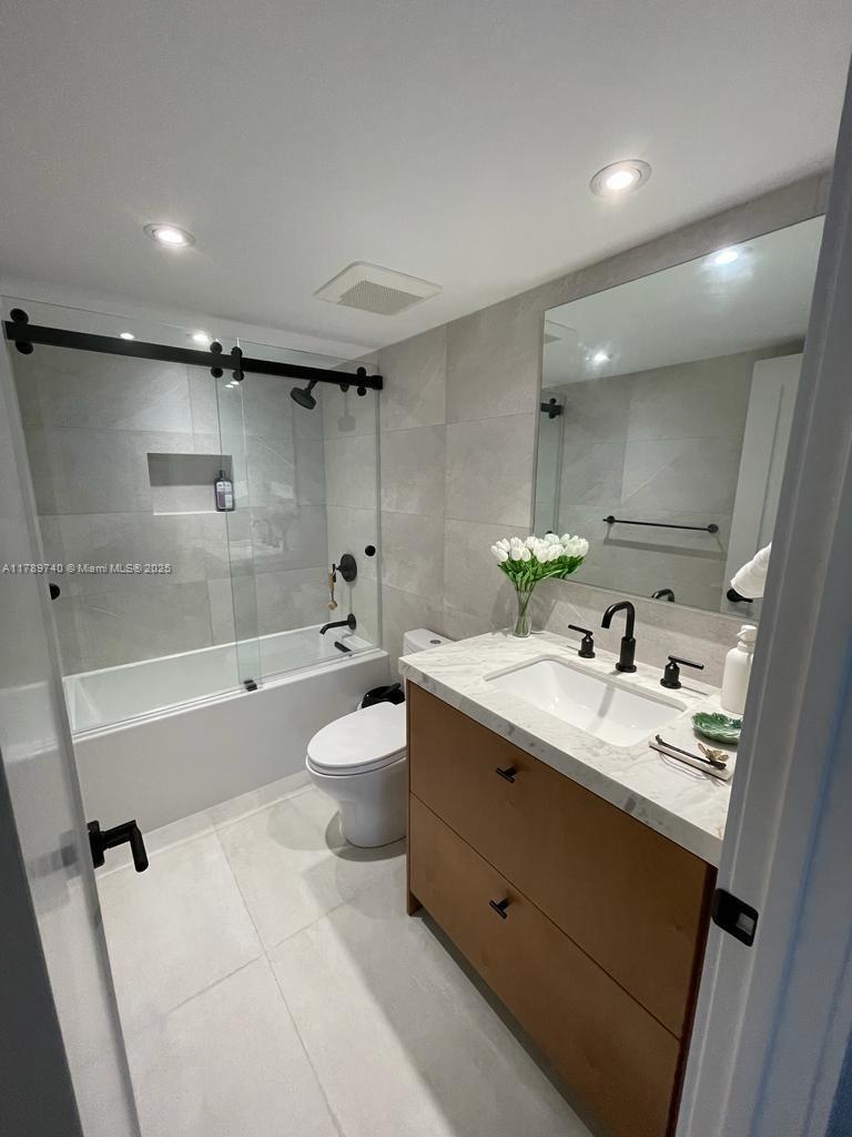 BRICKELL KEY ONE CONDO - Residential