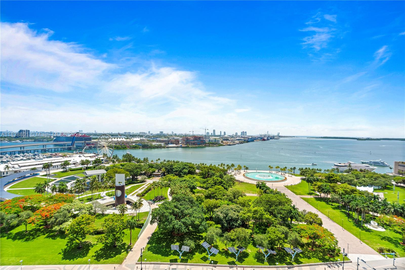 Best line in the building, spacious corner unit 3/2 with direct water views of Biscayne & Miami skyline. Enjoy world class amenities, 24hr security. concierge and valet parking.
