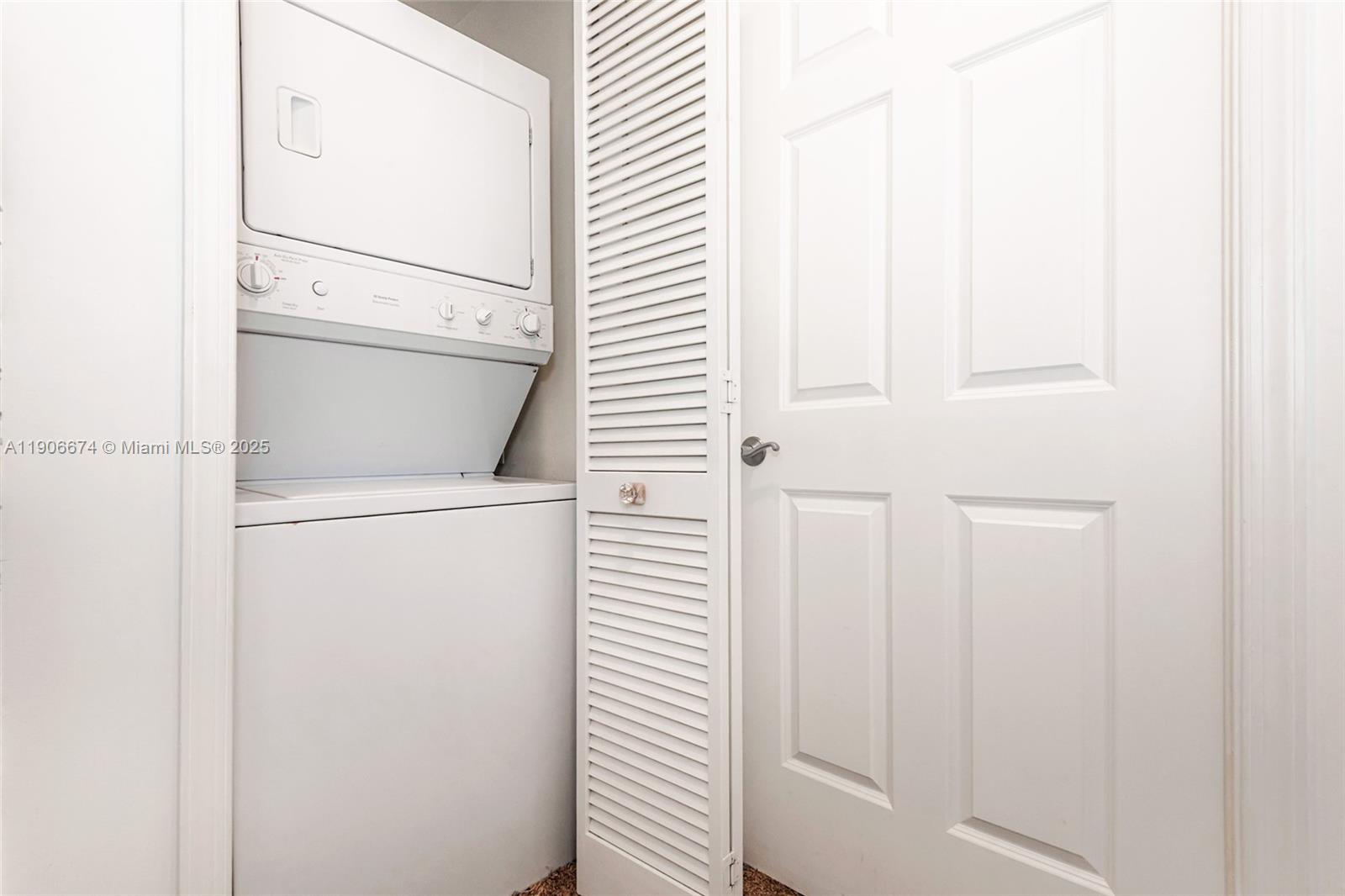 ANDALUSIA CONDO RESIDENCE - Residential