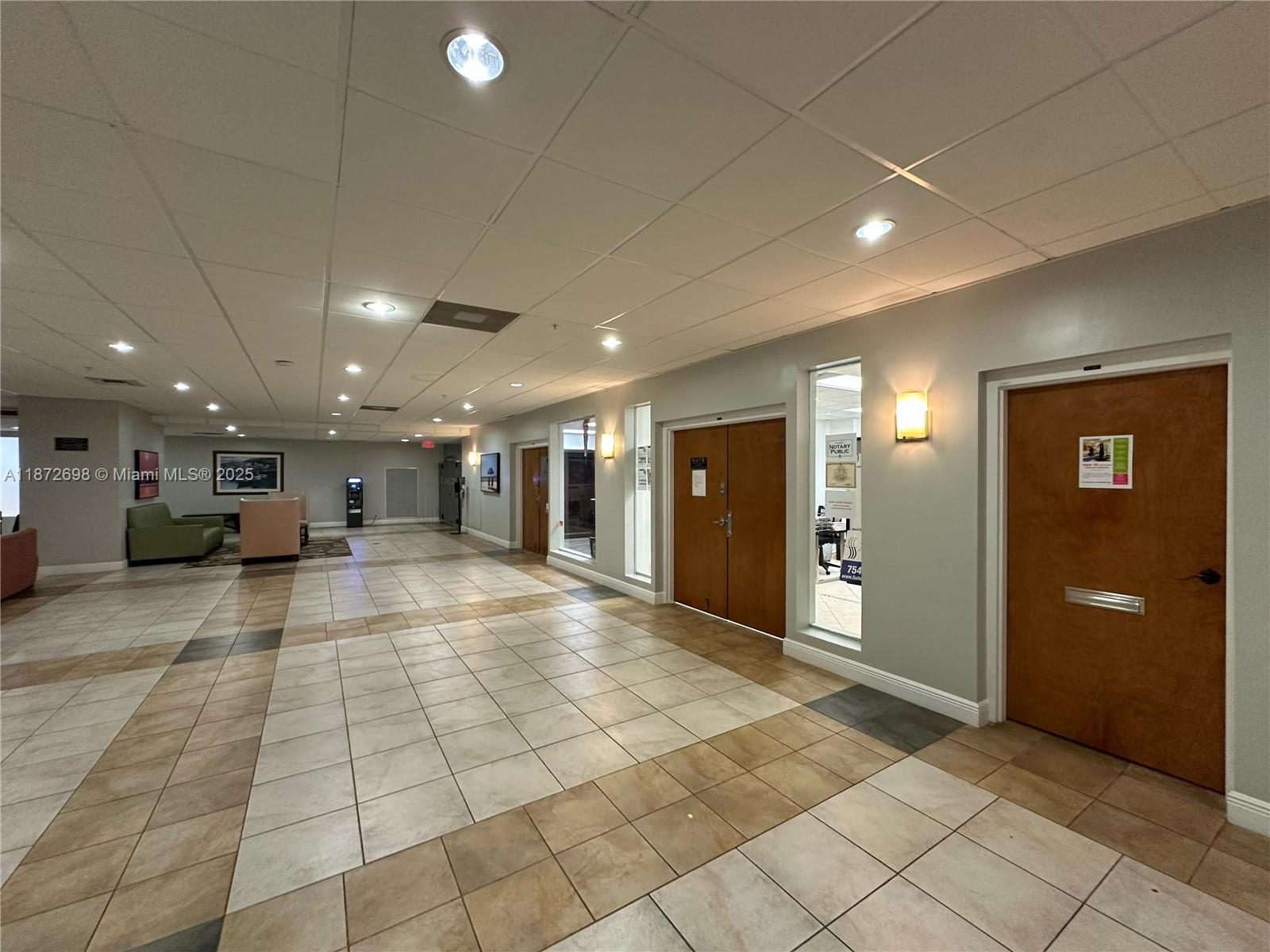 WAVE CONDO - Residential Lease