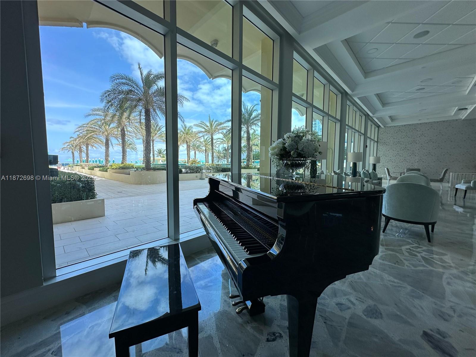 WAVE CONDO - Residential Lease