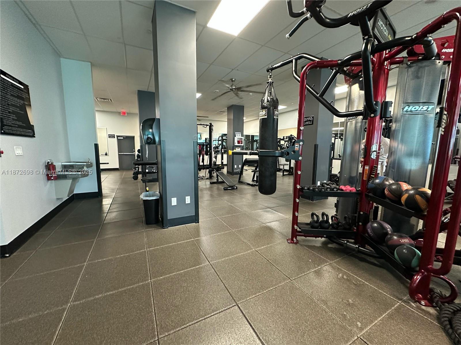 WAVE CONDO - Residential Lease