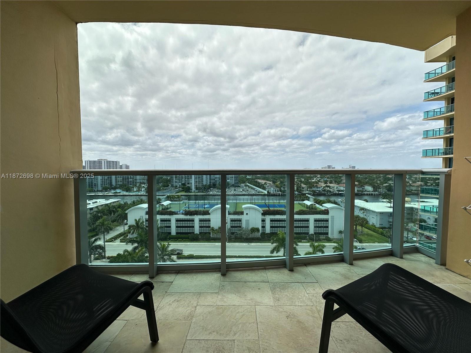 WAVE CONDO - Residential Lease