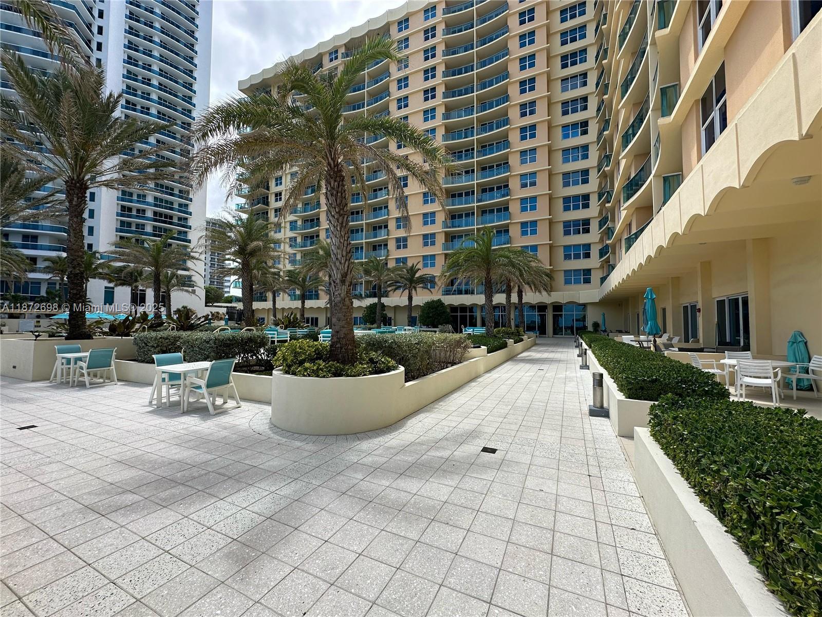 WAVE CONDO - Residential Lease