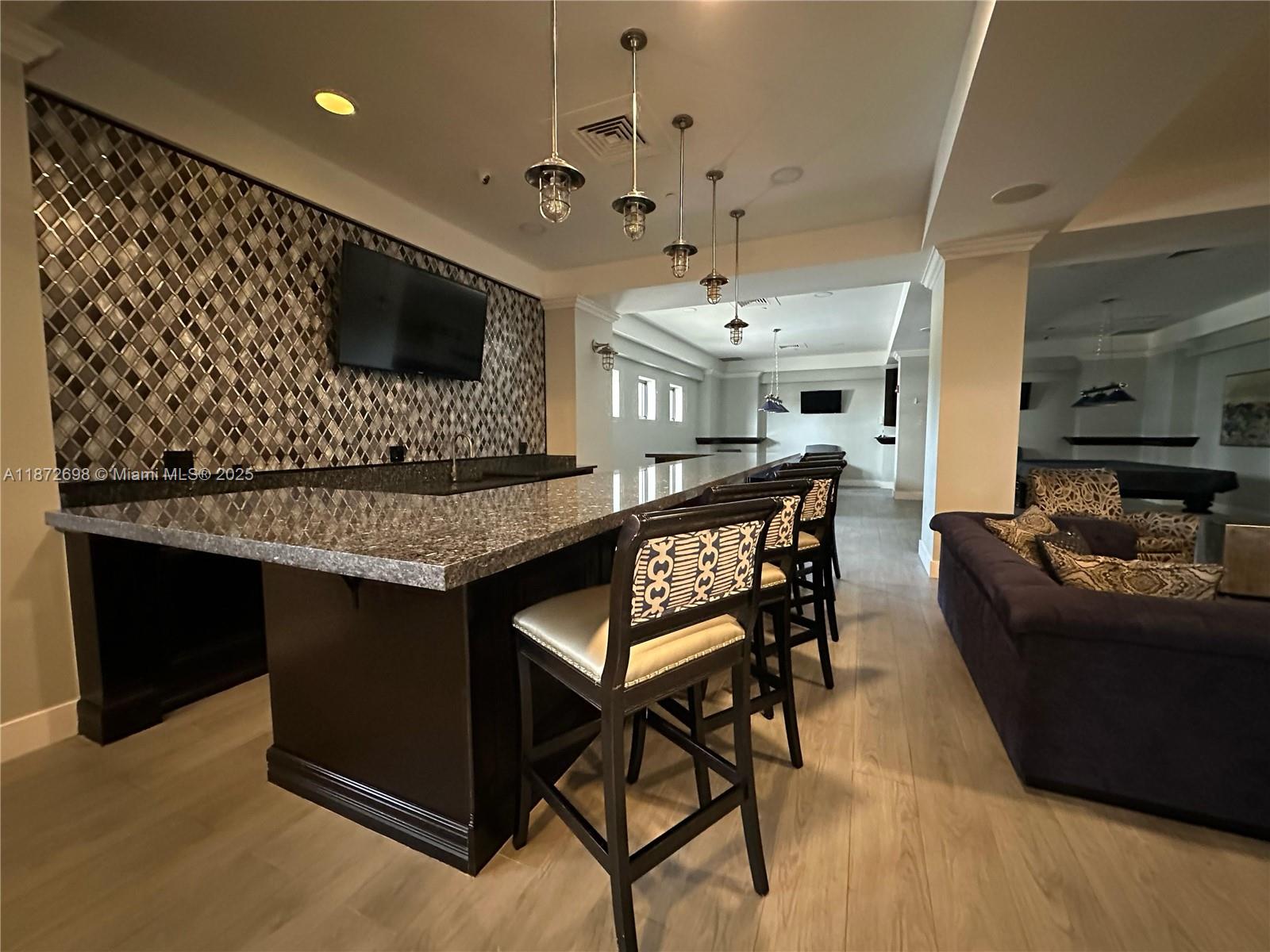 WAVE CONDO - Residential Lease