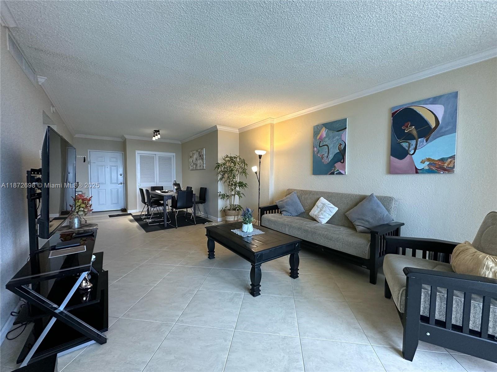 WAVE CONDO - Residential Lease