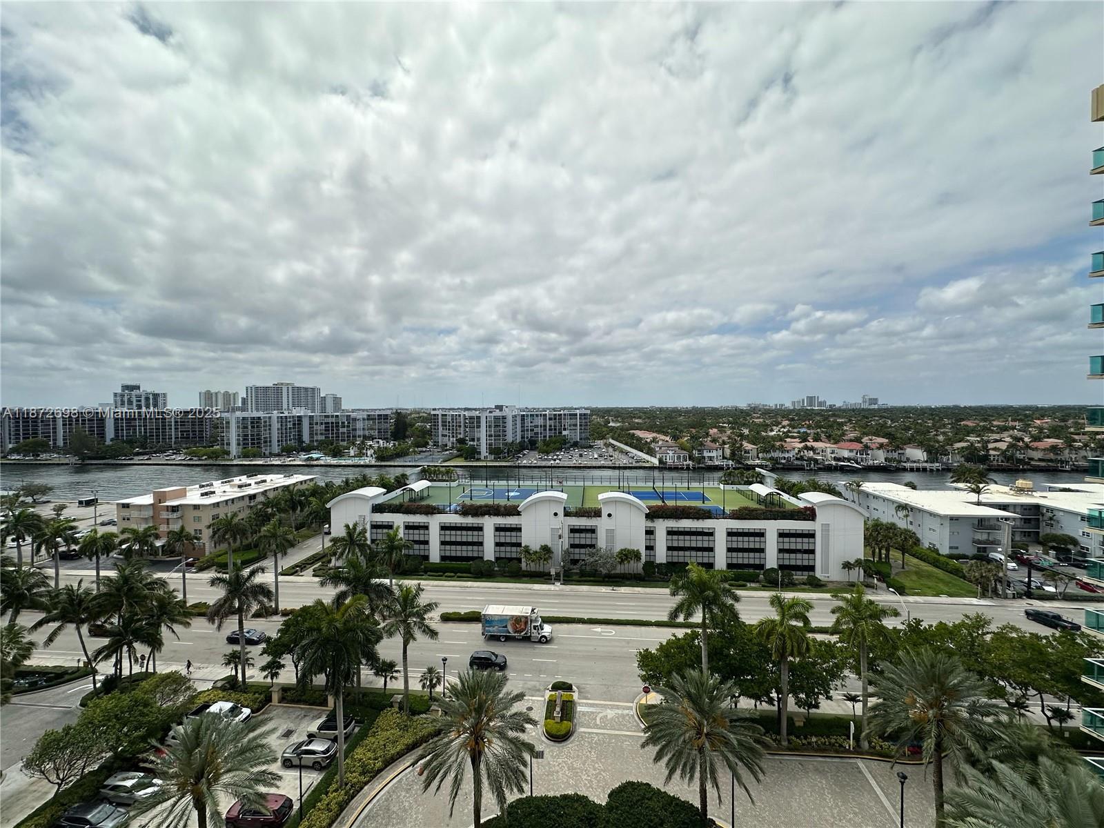 WAVE CONDO - Residential Lease