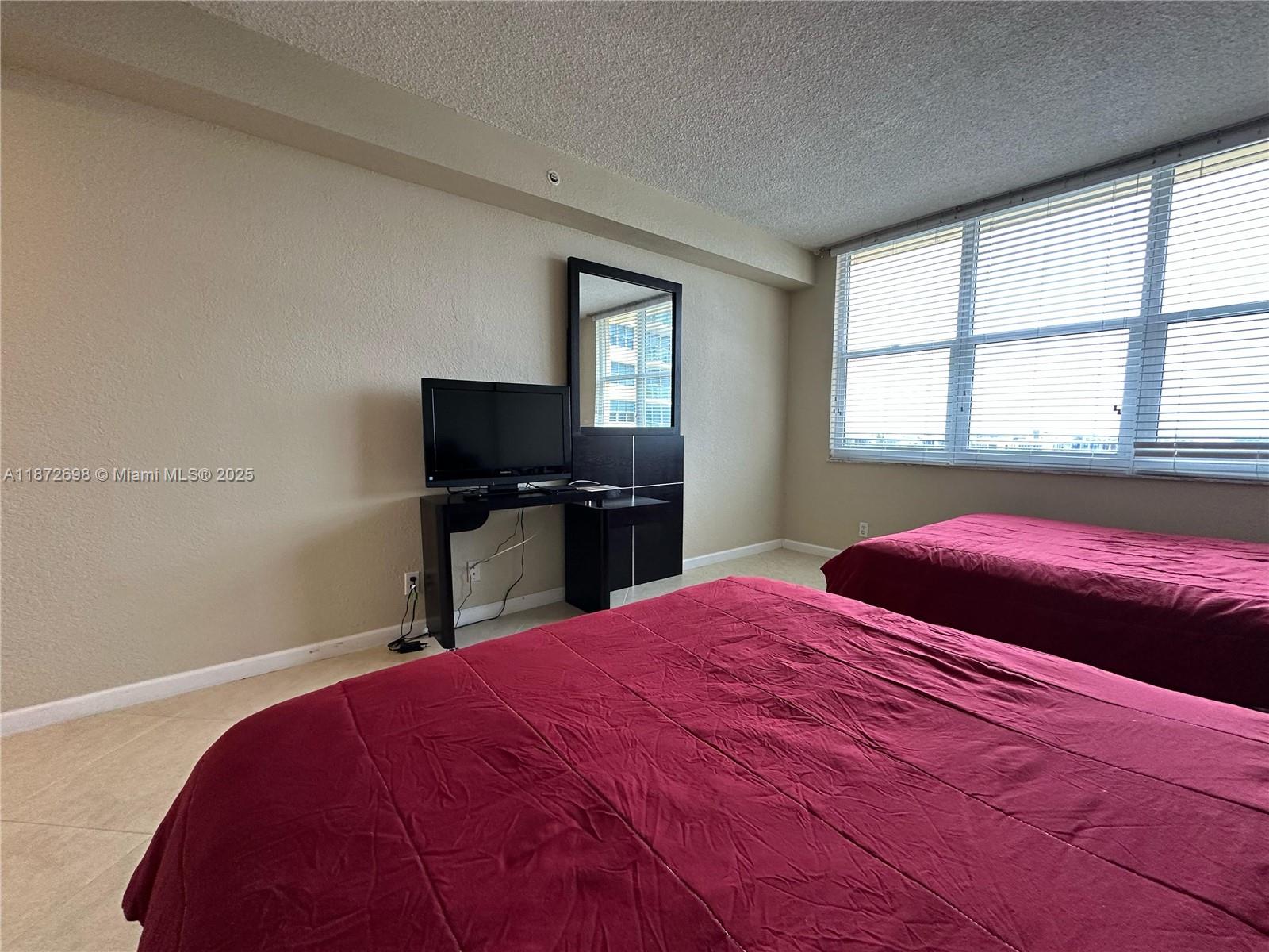 WAVE CONDO - Residential Lease