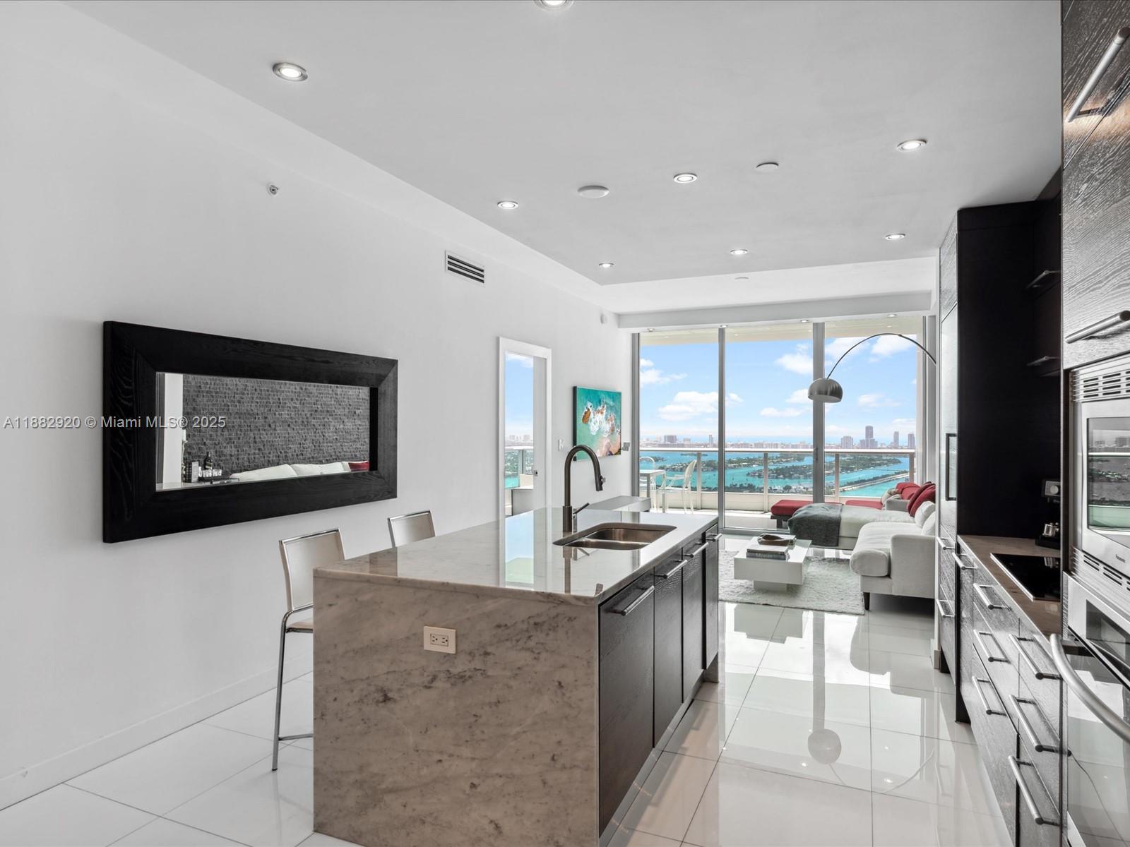900 BISCAYNE BAY CONDO - Residential Lease