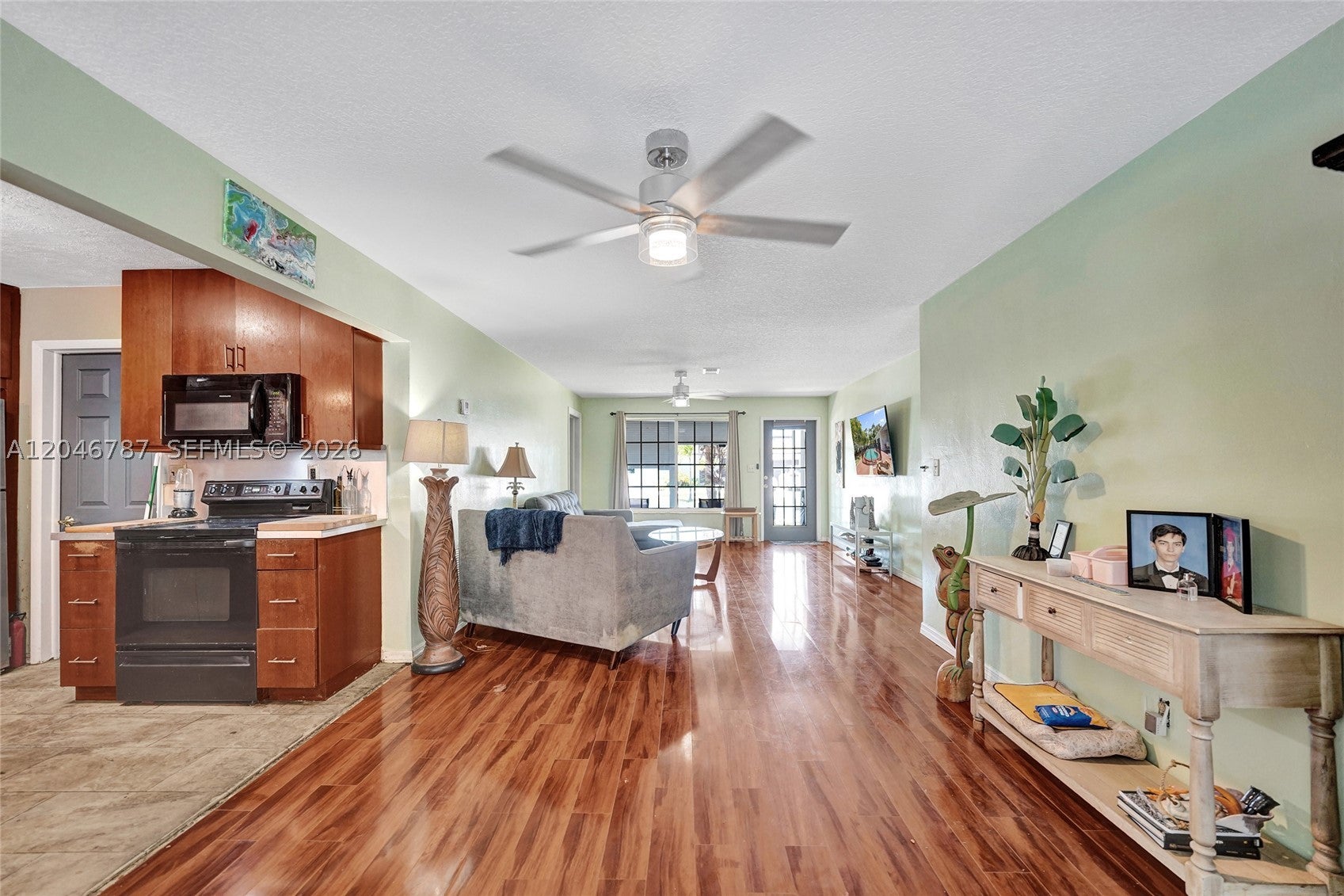 206 SE 3rd St, Dania Beach FL 33004