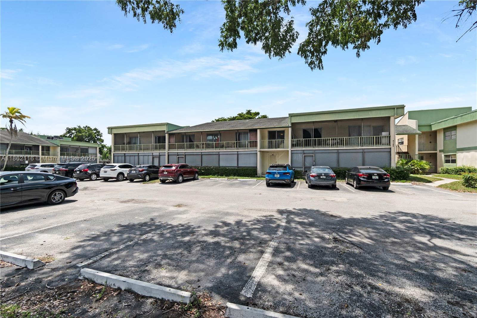 RAMBLEWOOD EAST CONDO - Residential