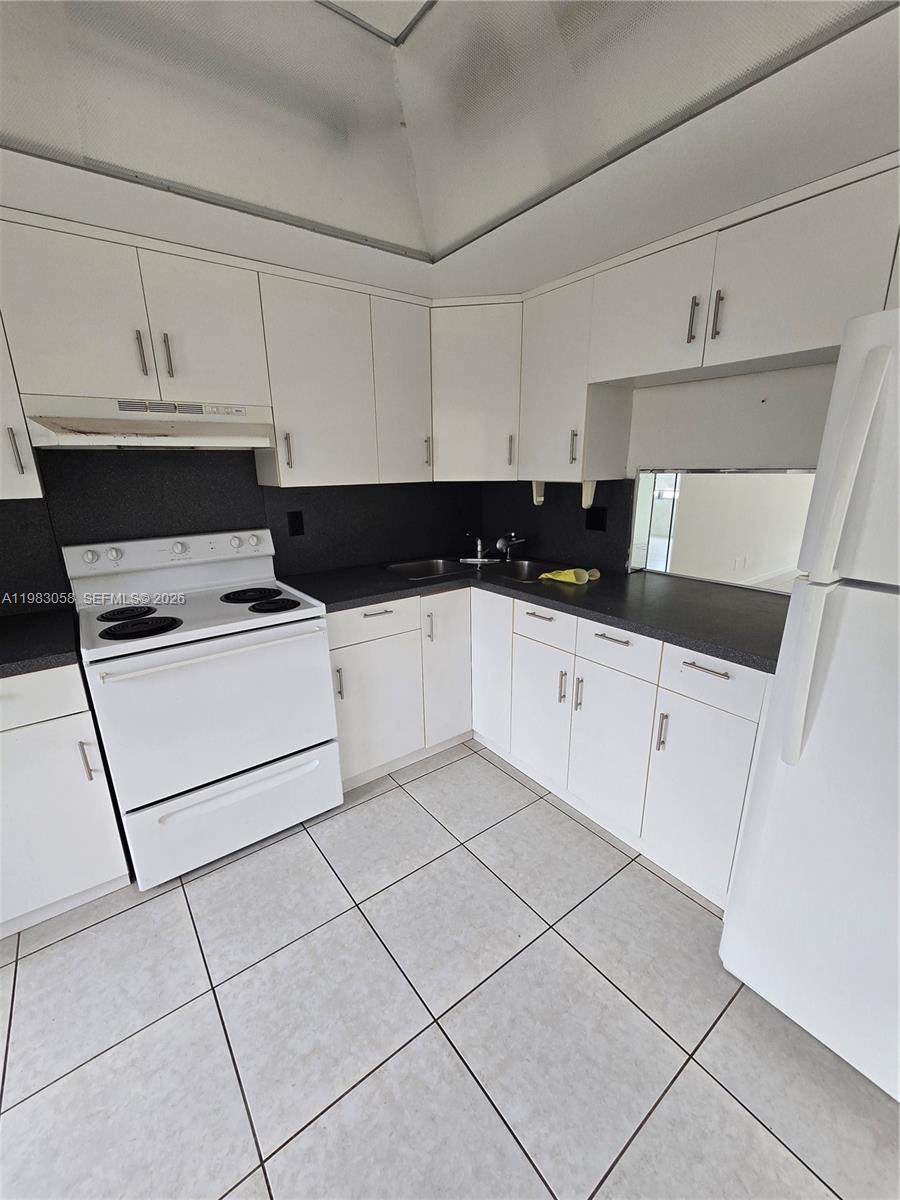 IRVINGTON GARDENS CONDO - Residential