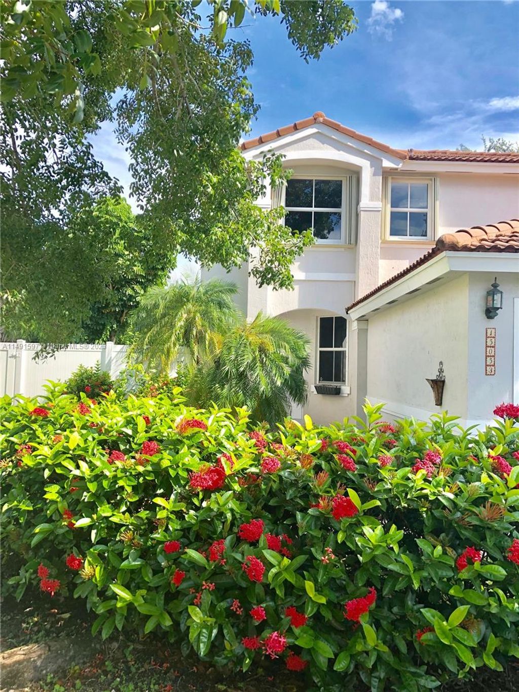 Photo of 15053 SW 50th Ct #-, Davie, FL 33331 (MLS # A11491597)