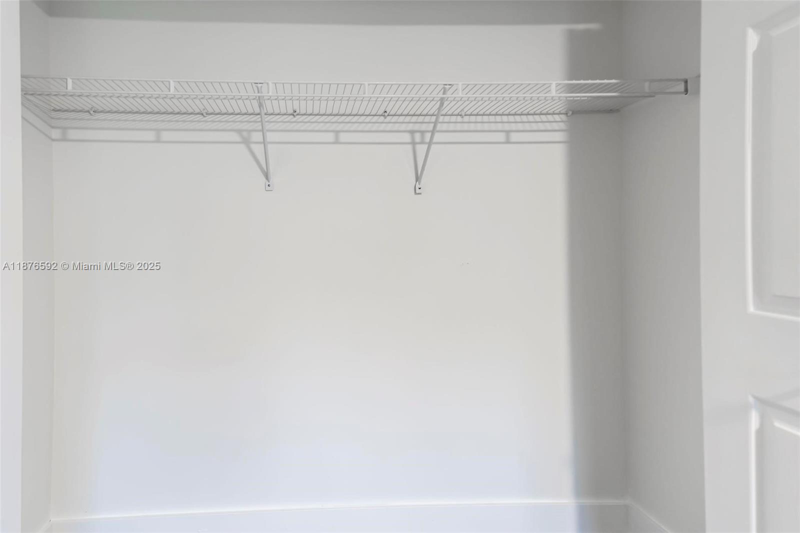 SILVER LAKES PHASE III - Residential Lease