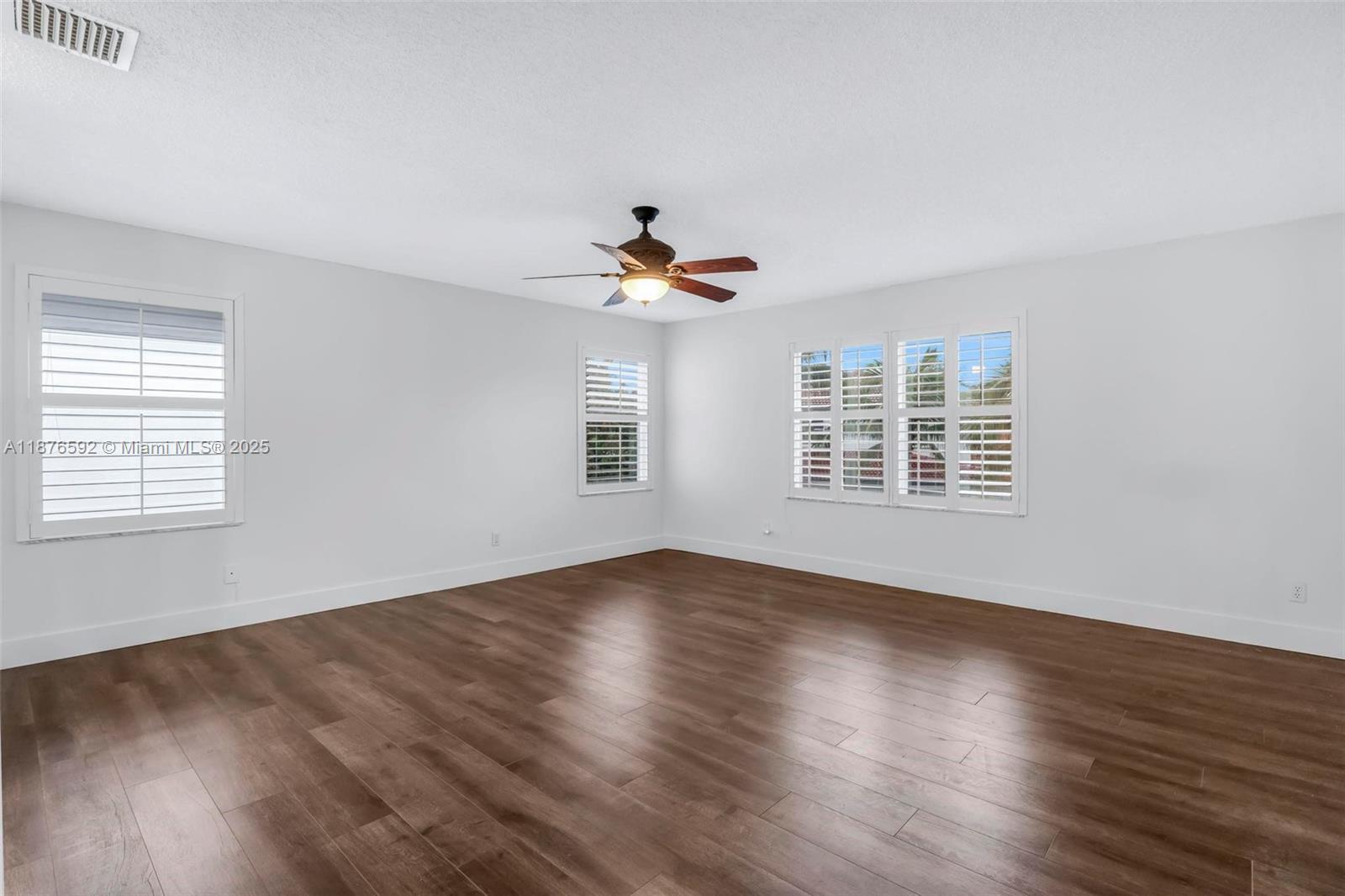 SILVER LAKES PHASE III - Residential Lease