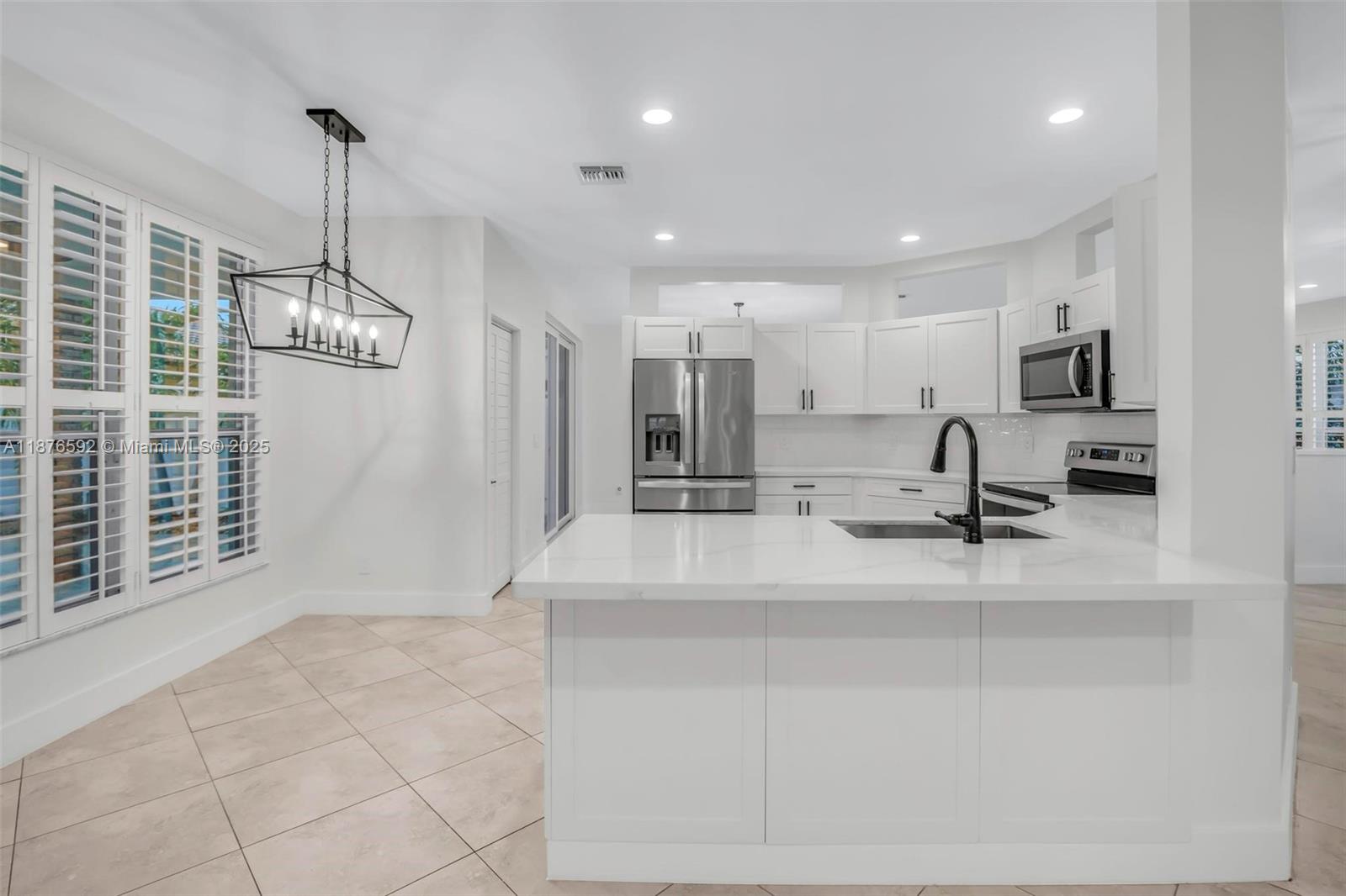 SILVER LAKES PHASE III - Residential Lease
