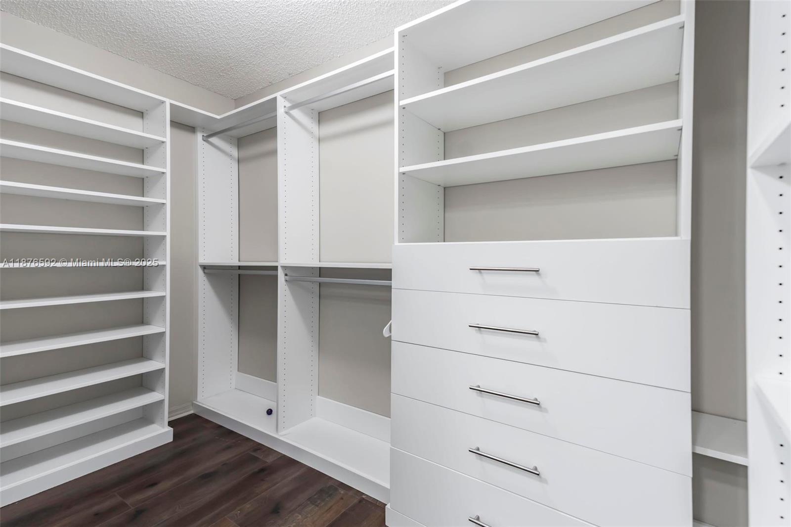 SILVER LAKES PHASE III - Residential Lease