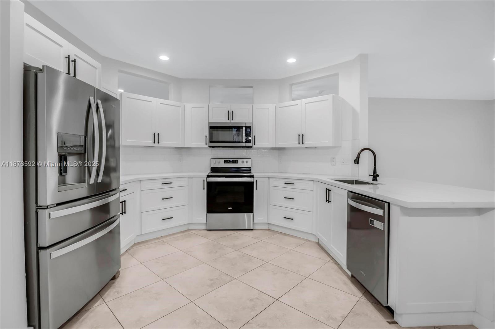 SILVER LAKES PHASE III - Residential Lease