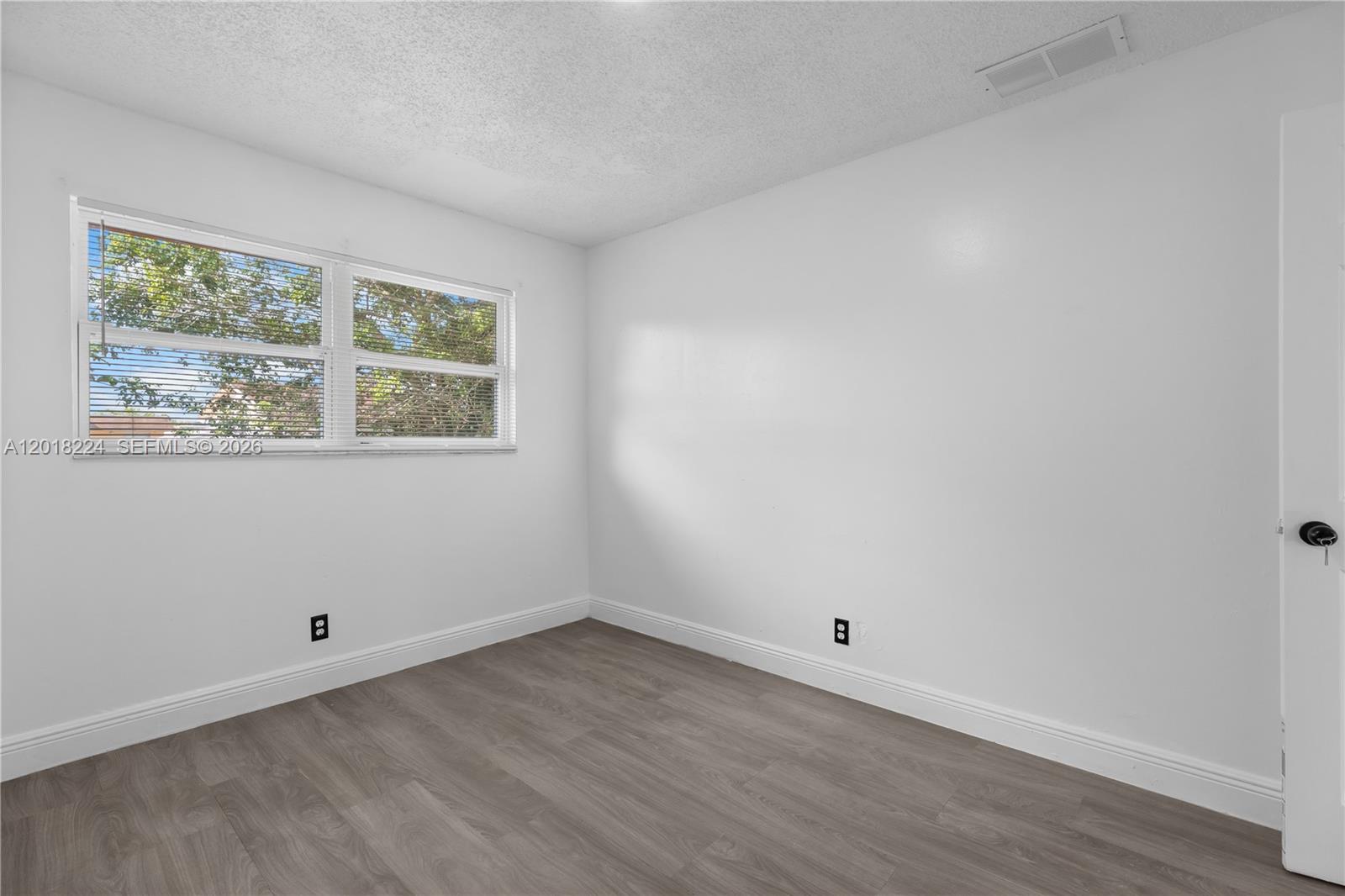 NORTH LAUDERDALE VILLAGE - Residential