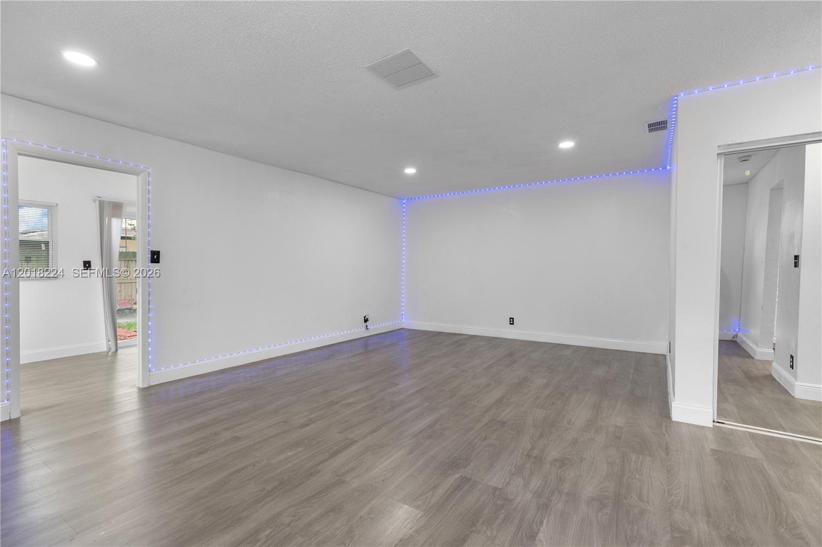 NORTH LAUDERDALE VILLAGE - Residential