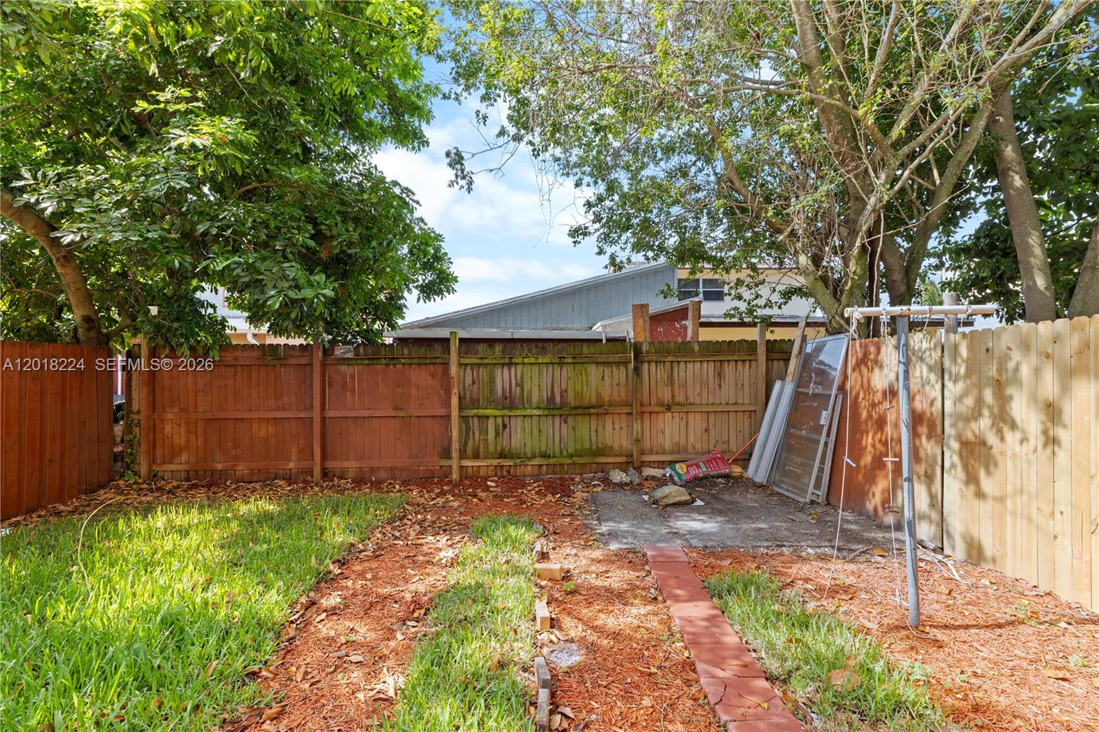 NORTH LAUDERDALE VILLAGE - Residential