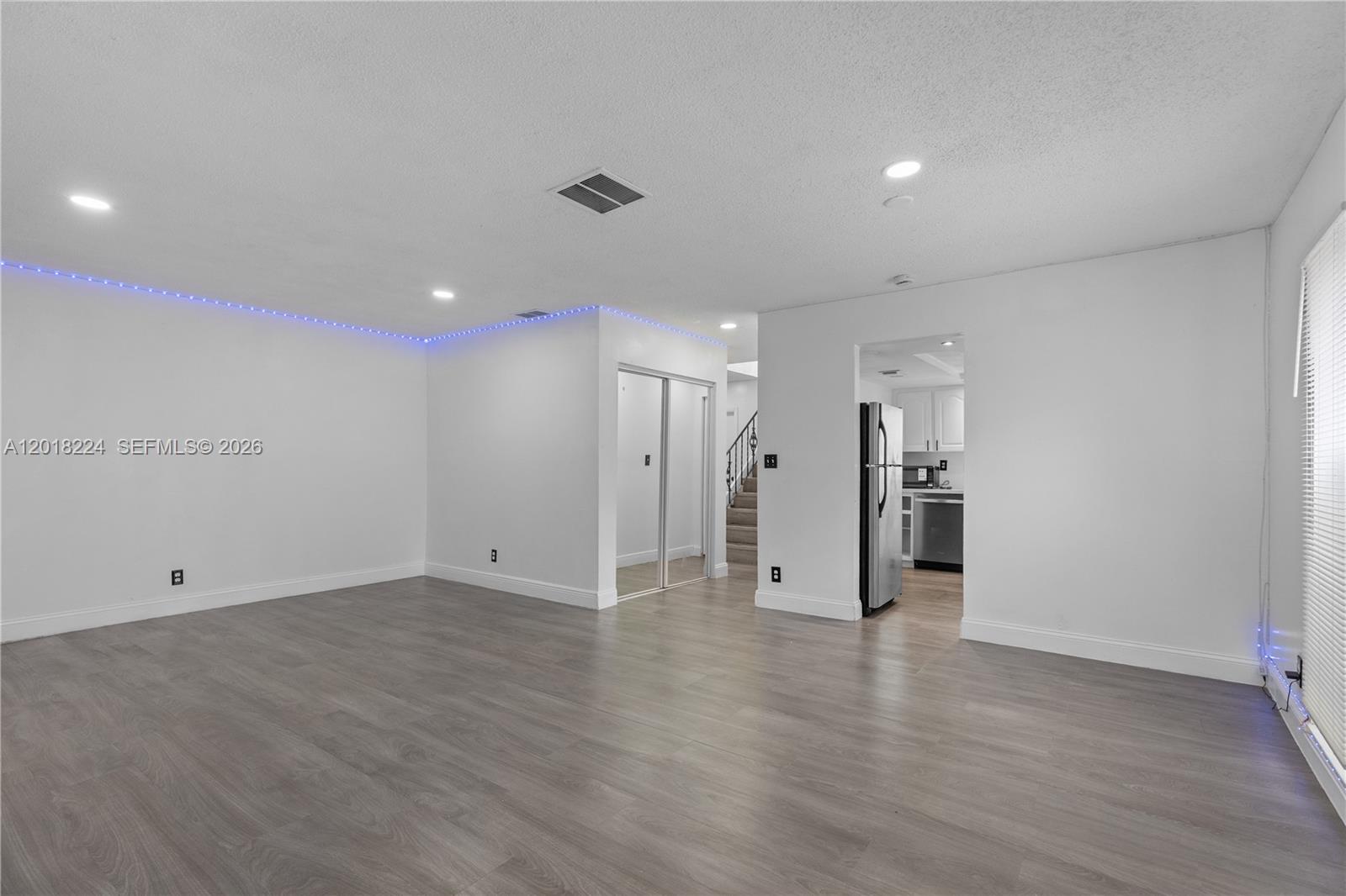 NORTH LAUDERDALE VILLAGE - Residential