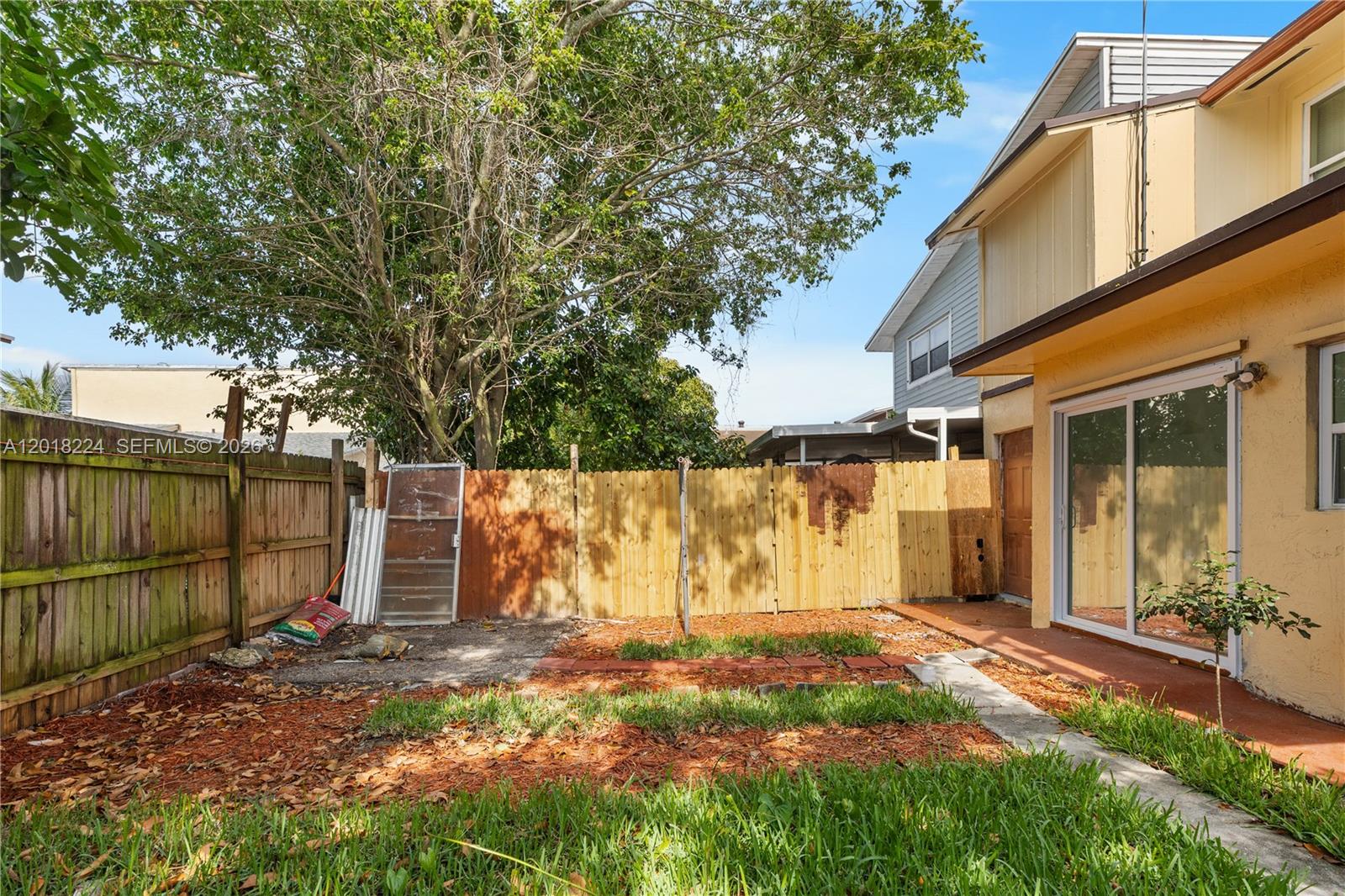 NORTH LAUDERDALE VILLAGE - Residential