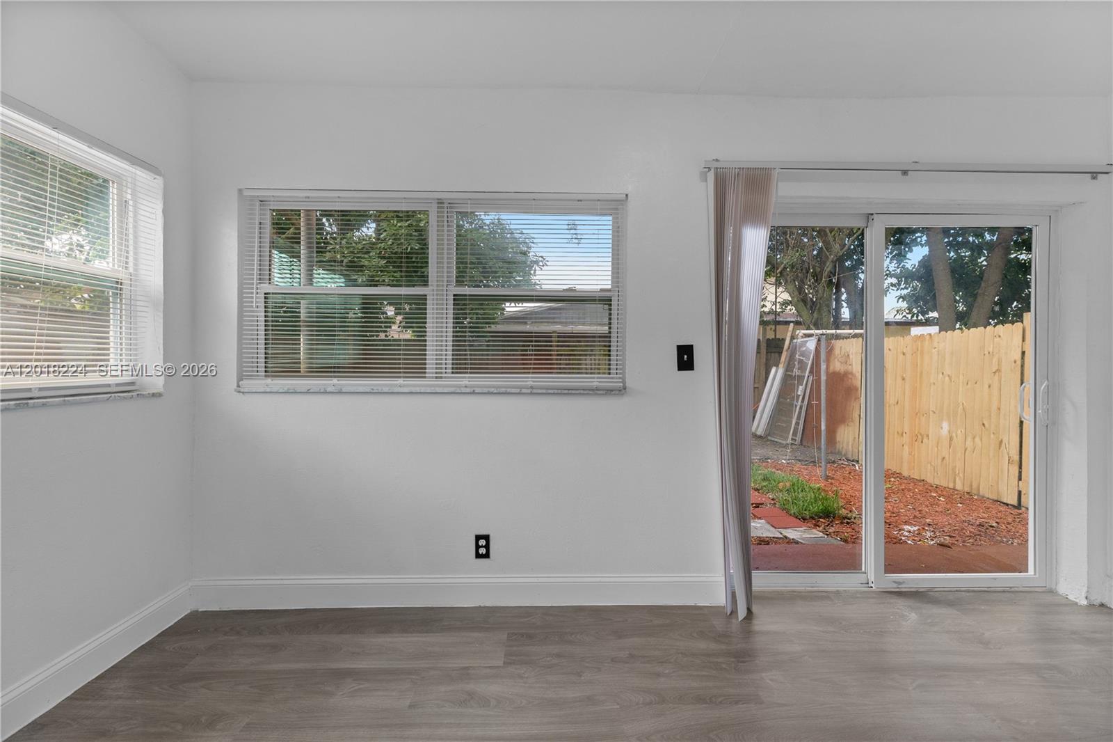 NORTH LAUDERDALE VILLAGE - Residential