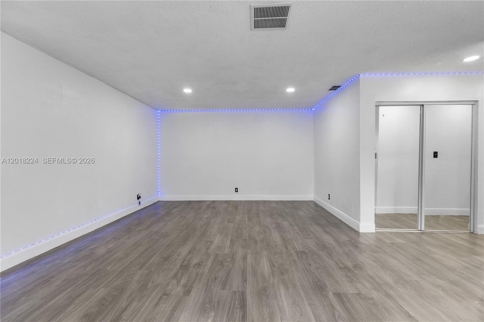 NORTH LAUDERDALE VILLAGE - Residential
