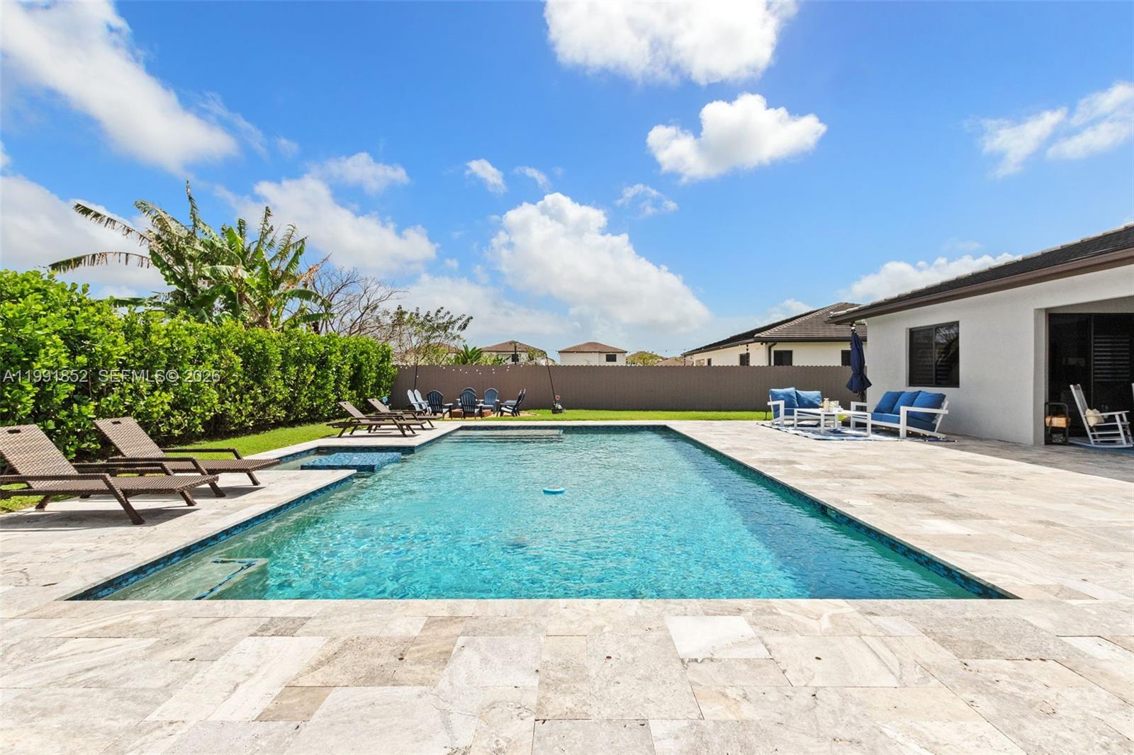 SOUTHERN COVE - Residential