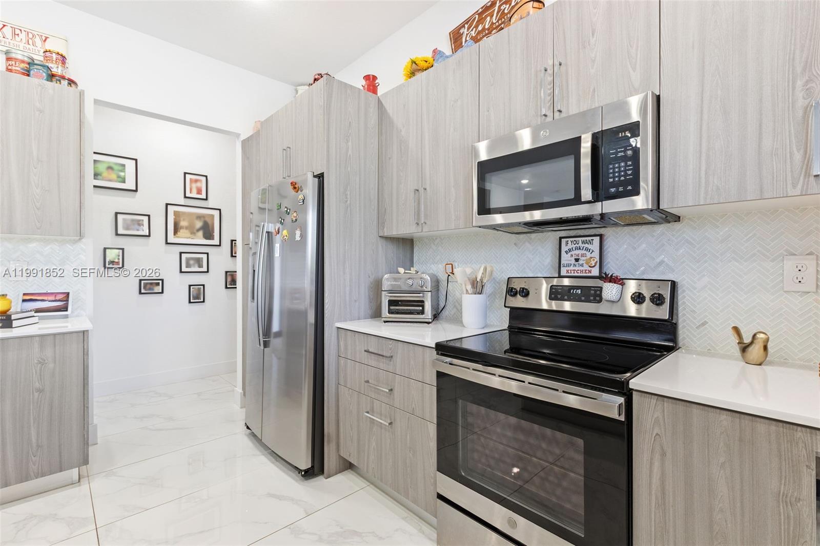 SOUTHERN COVE - Residential