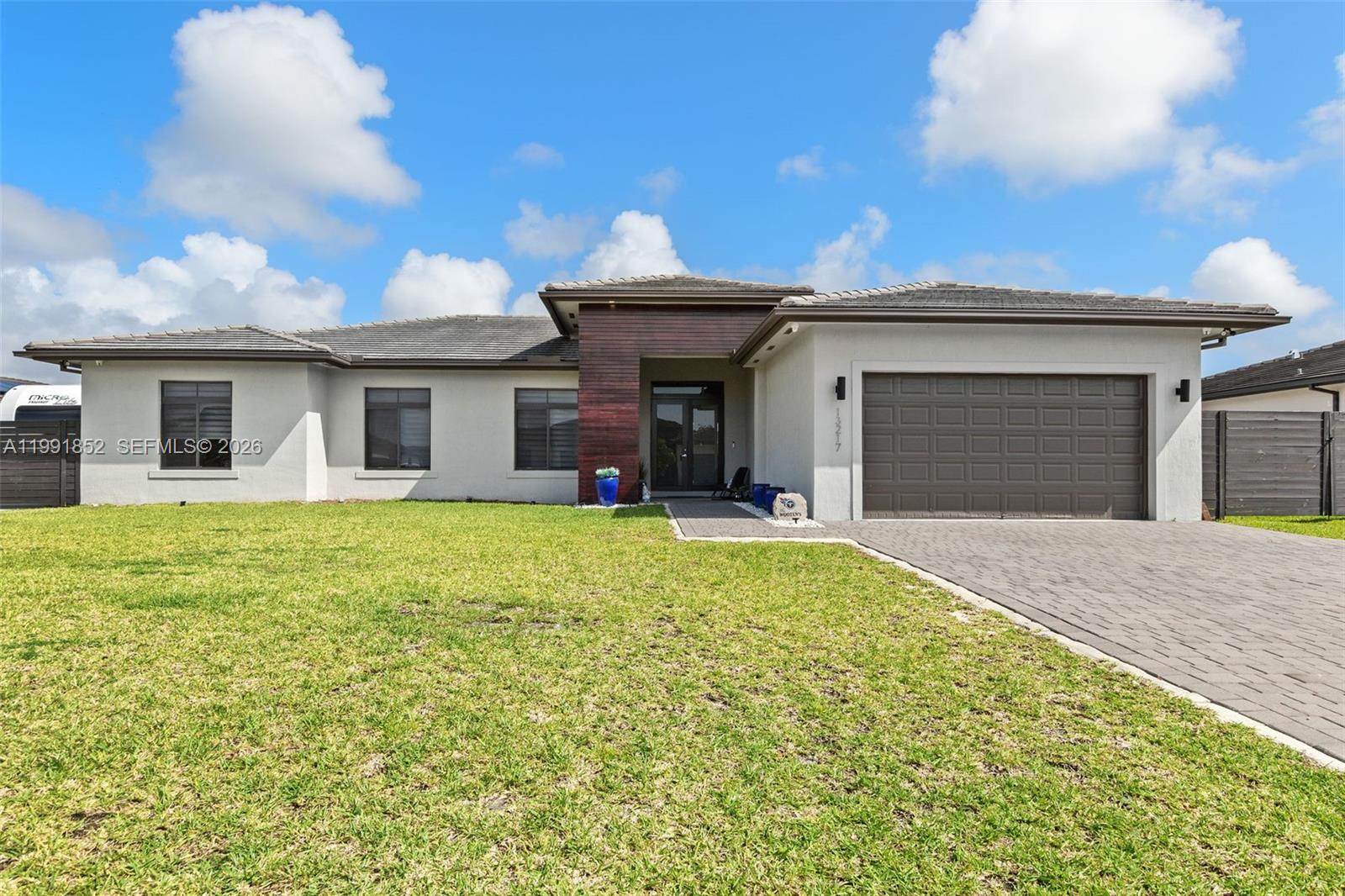 SOUTHERN COVE - Residential