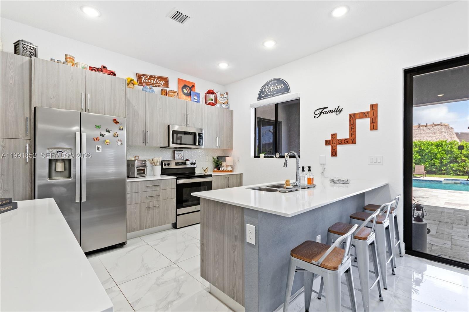 SOUTHERN COVE - Residential