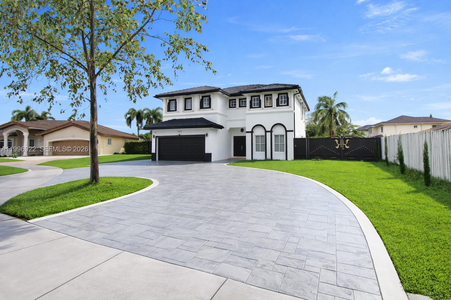 15045 SW 38th Ter 15045