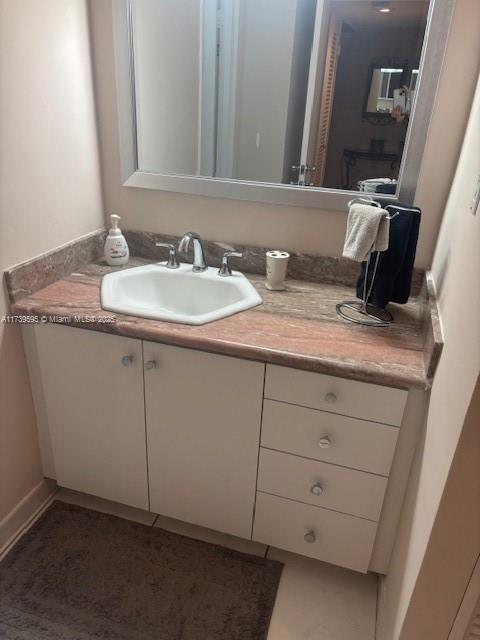 THE DECOPLAGE CONDO - Residential Lease