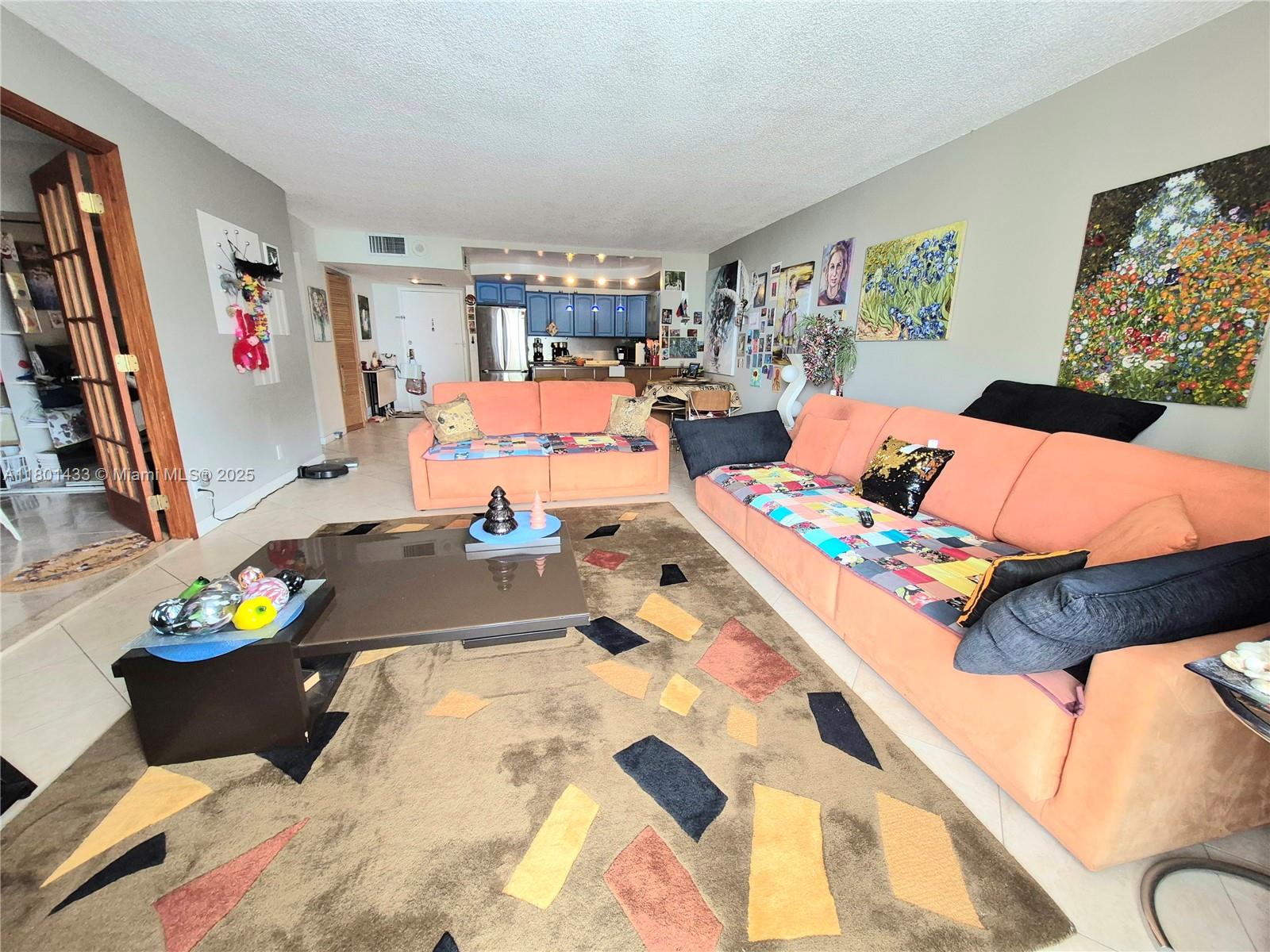 3800 S Ocean Dr 818