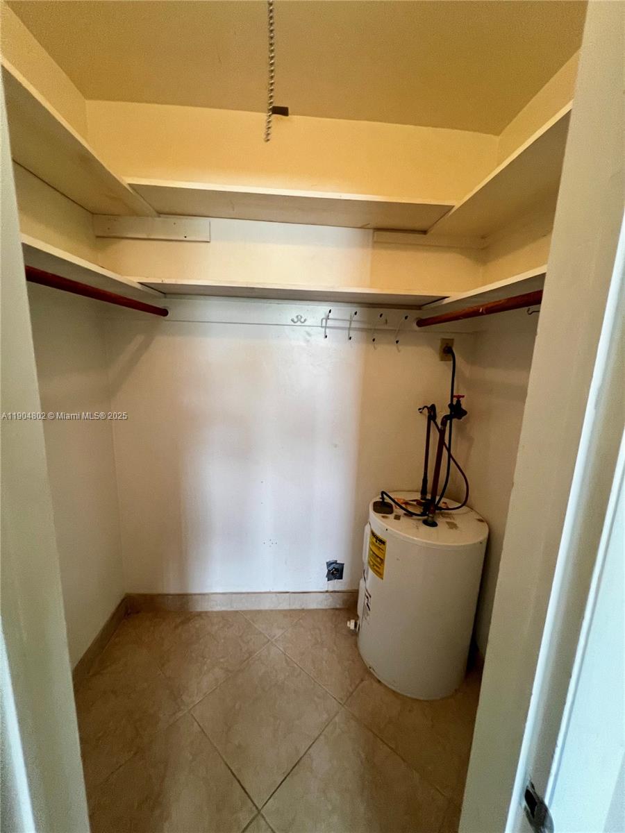 WESTCHESTER ARMS CO-OP - Residential