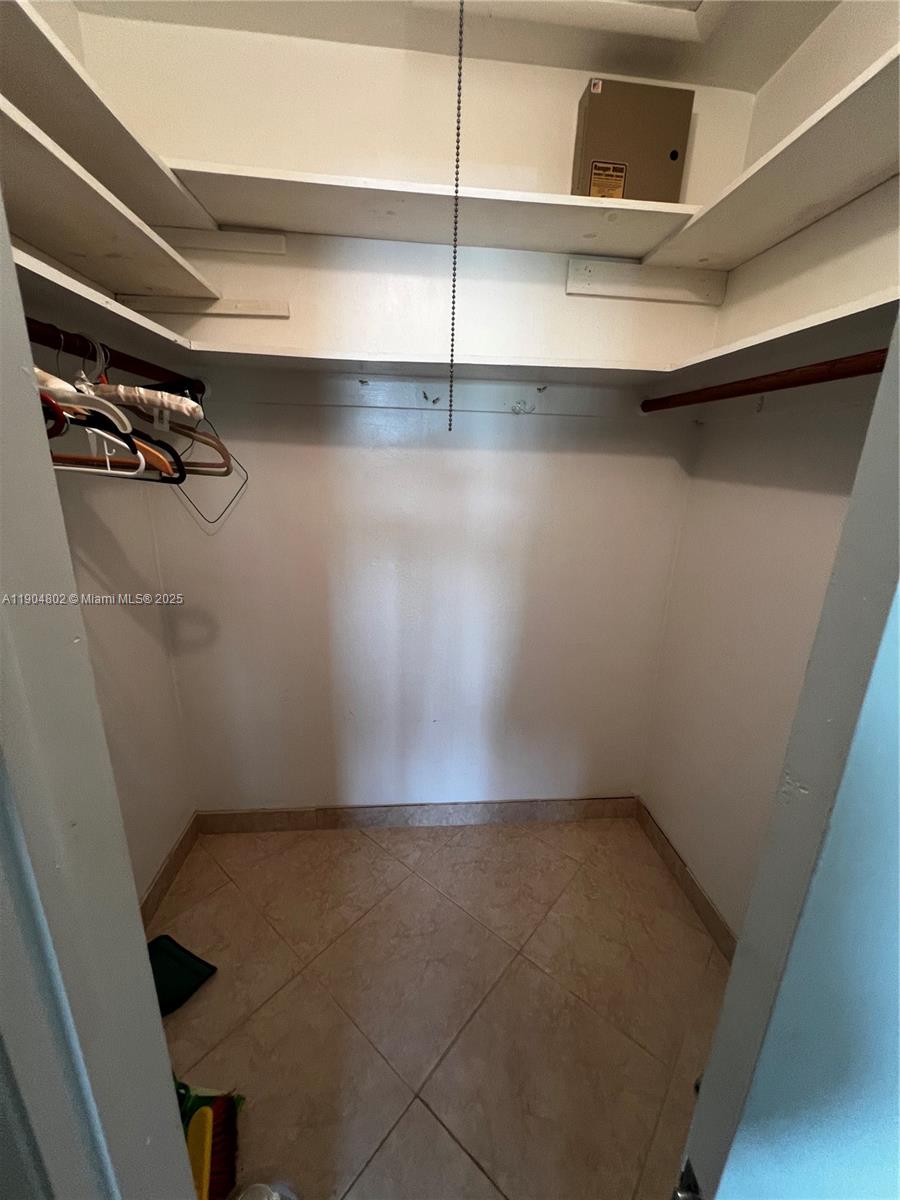 WESTCHESTER ARMS CO-OP - Residential