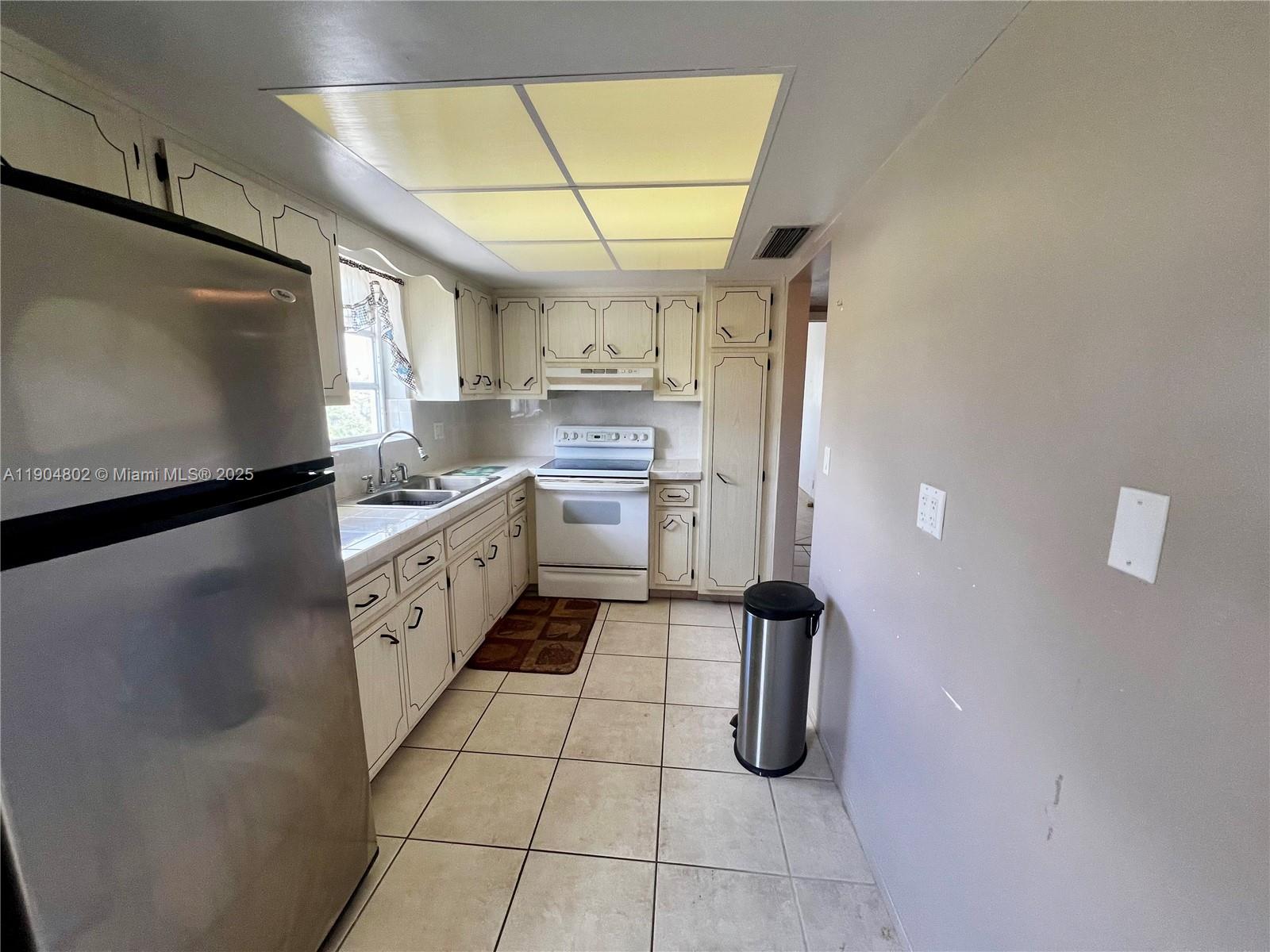 WESTCHESTER ARMS CO-OP - Residential