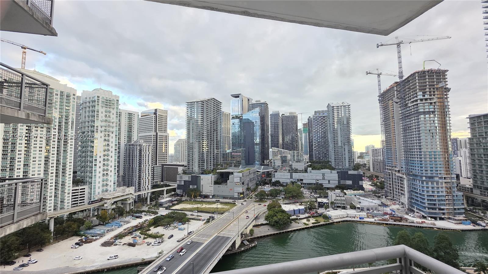 WIND CONDO - Residential Lease