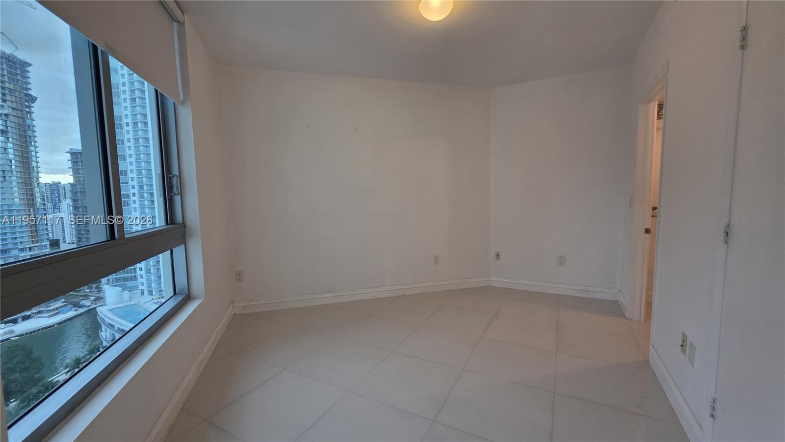 WIND CONDO - Residential Lease