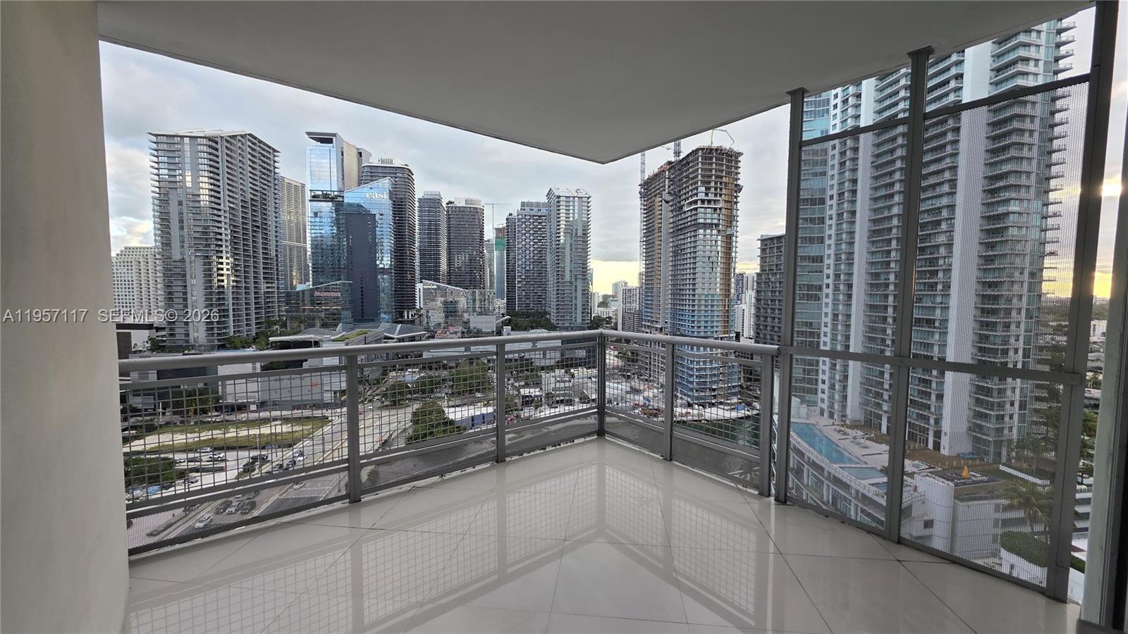 WIND CONDO - Residential Lease